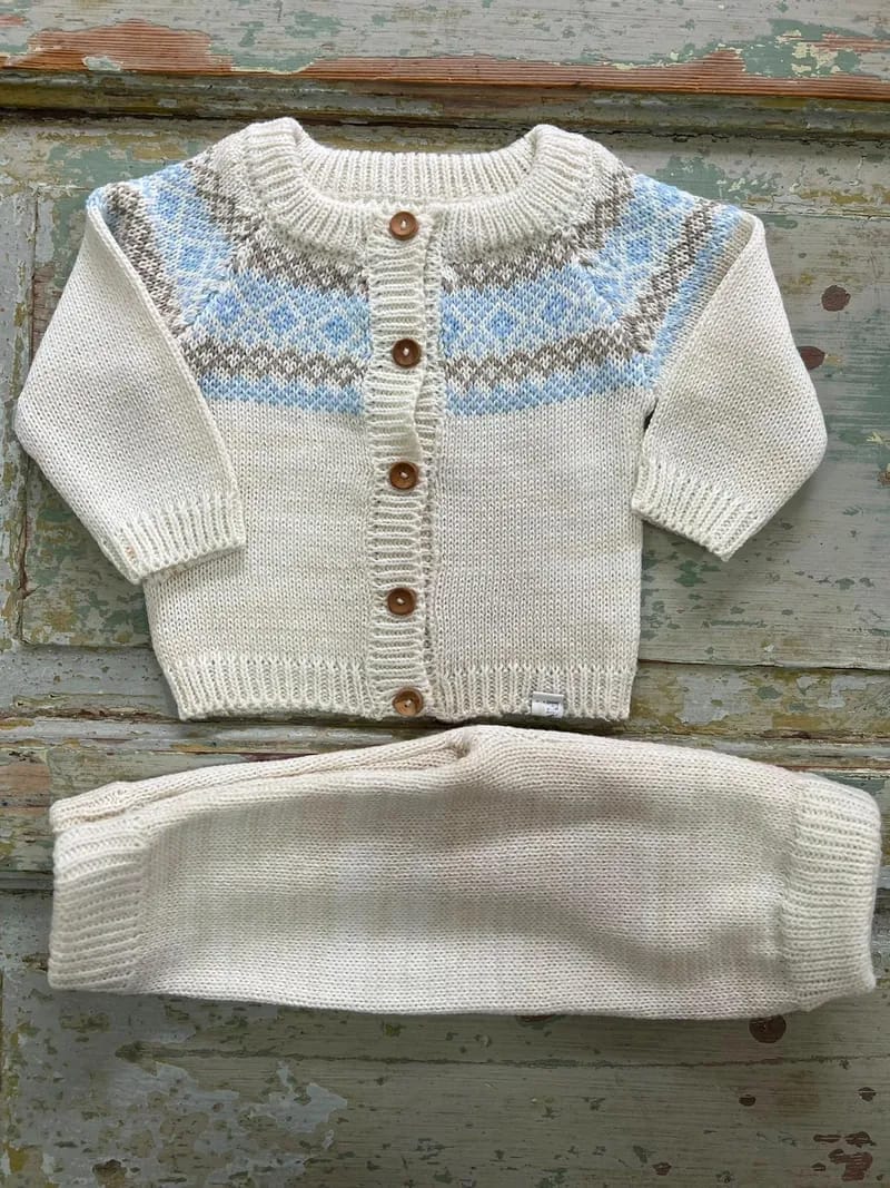 Conjunto Tejido Crudo con Canesú Celeste