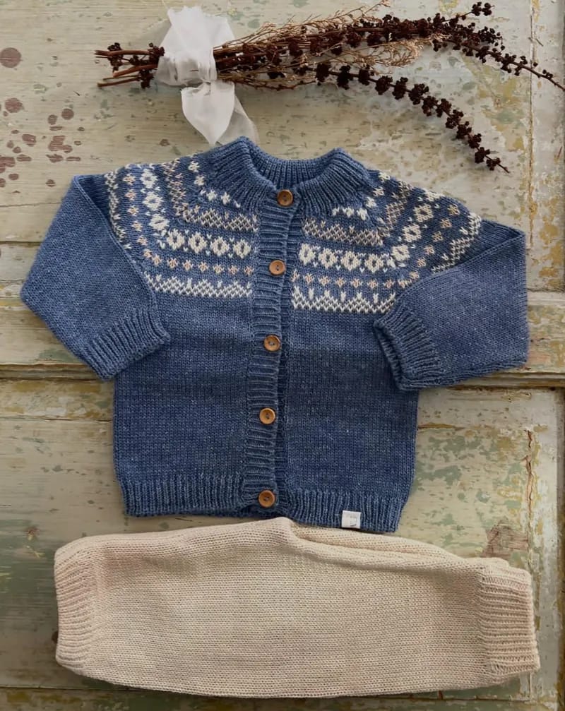 Conjunto Tejido Azul con Canesú Crudo